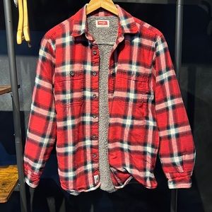Wrangler Size small Lined flannel. Super warm. Excellent condition.